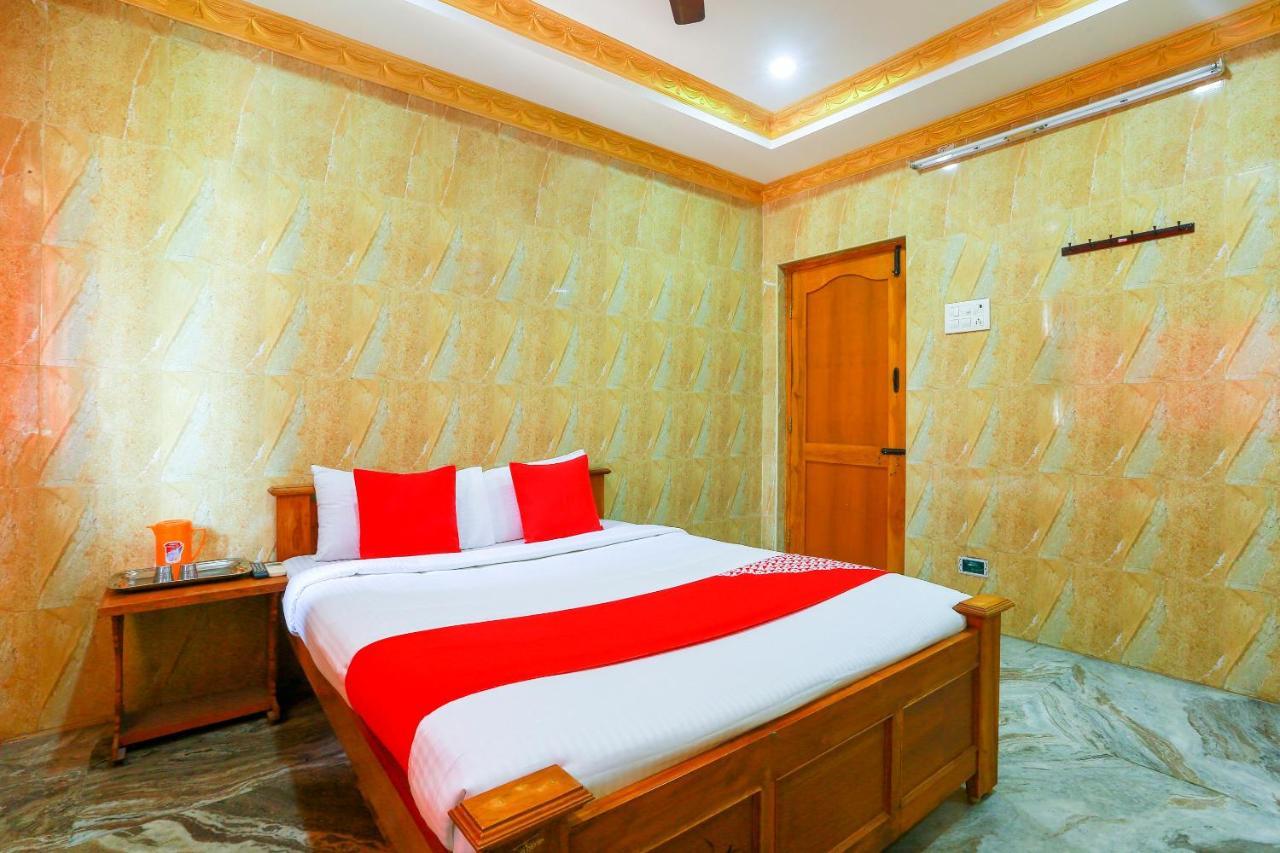 Oyo 68796 Shanthi Mahal Csennai Kültér fotó